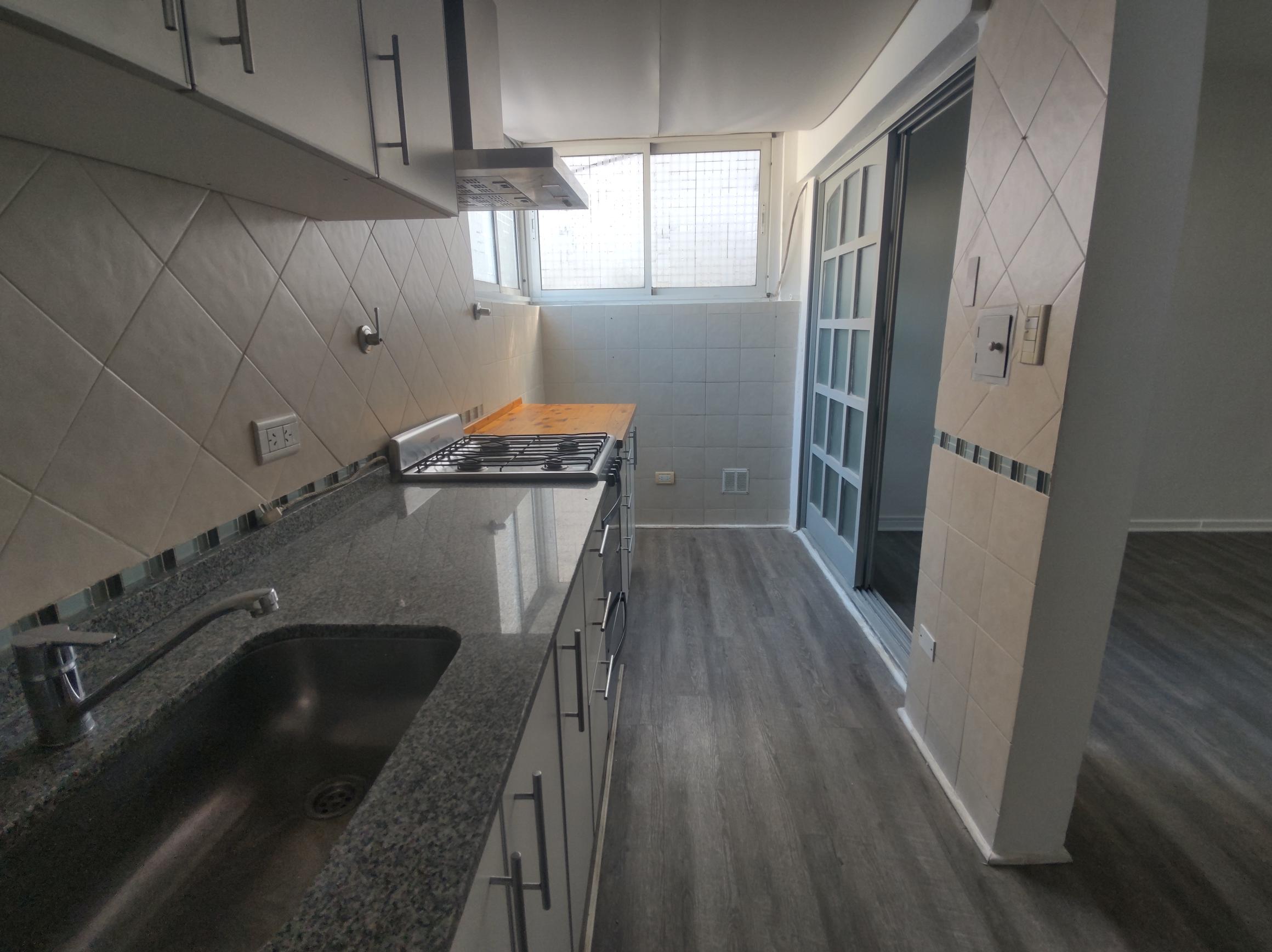 PH DUPLEX SIN EXPENSAS - 2 AMBIENTES c/suite y toilette - Ercilla 5300 (esq. Basualdo)